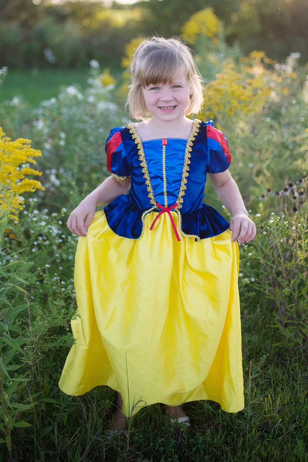 Robe jaune princesse de contes de fées