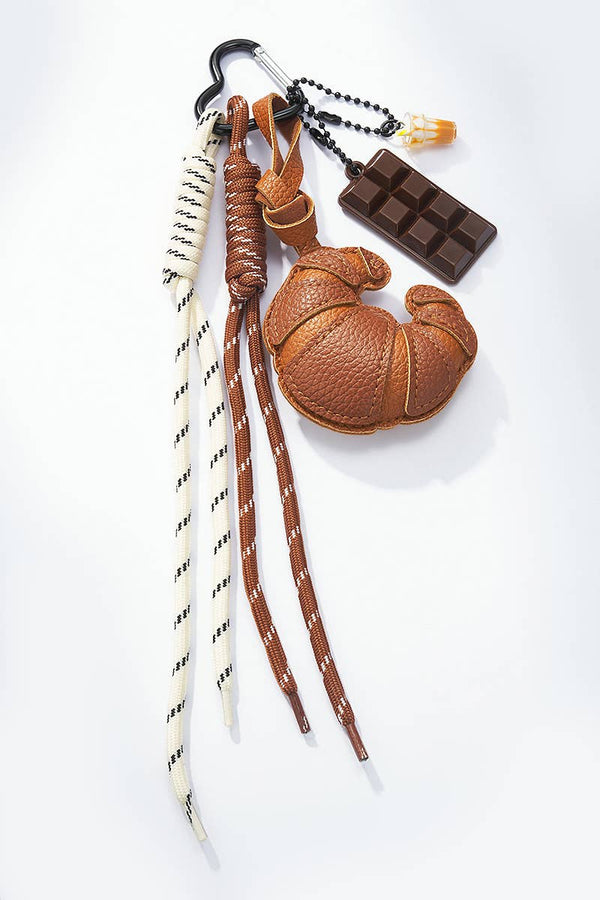 Grigri de sac et porte-clé Croissant PC37: Camel / Synthétique