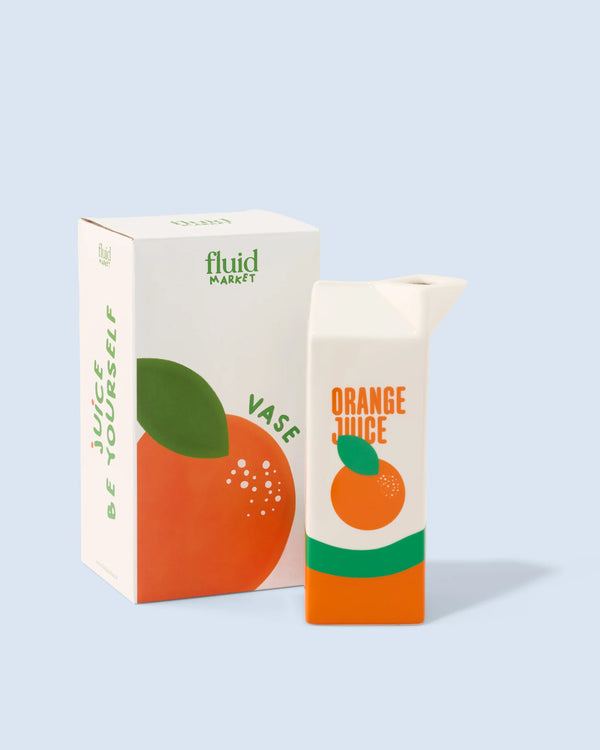 Vase orange juice