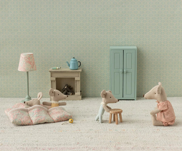 Triplés, Bébés souris dans leur boîte assortie - Vichy