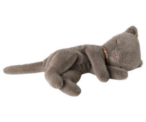 Peluche chaton endormi médium  gris Maileg