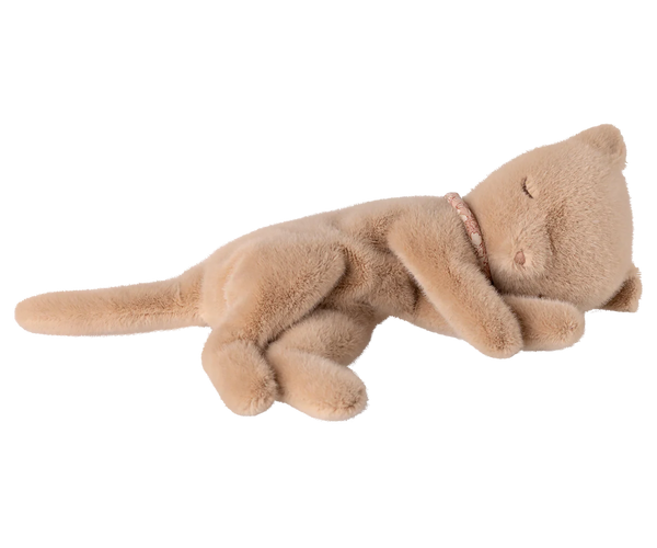 Peluche chaton endormi petit gris Maileg