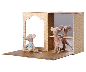 Studio de danse avec petite soeur et petit frère souris Maileg