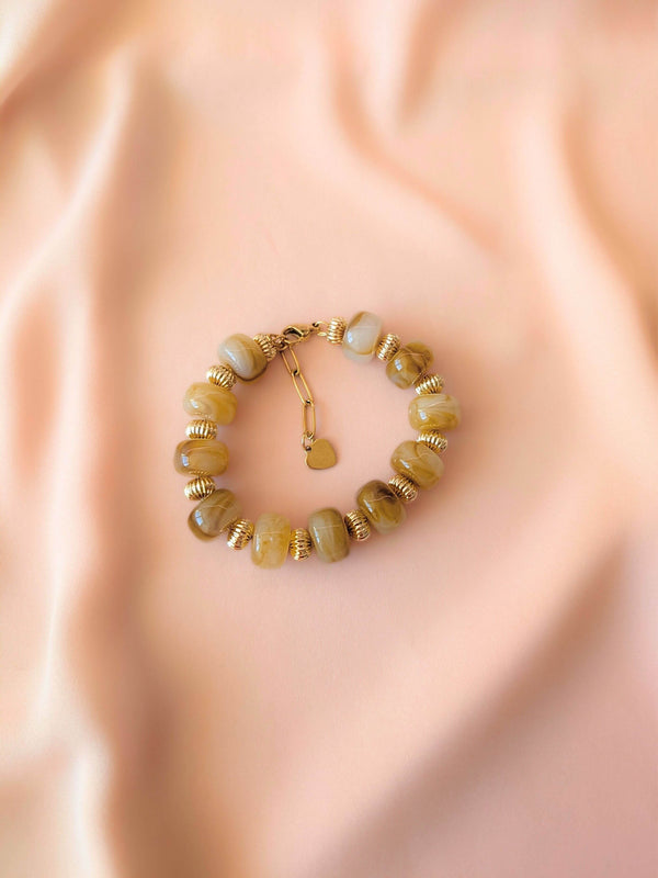 Bracelet GIGI: Beige / Fermoir